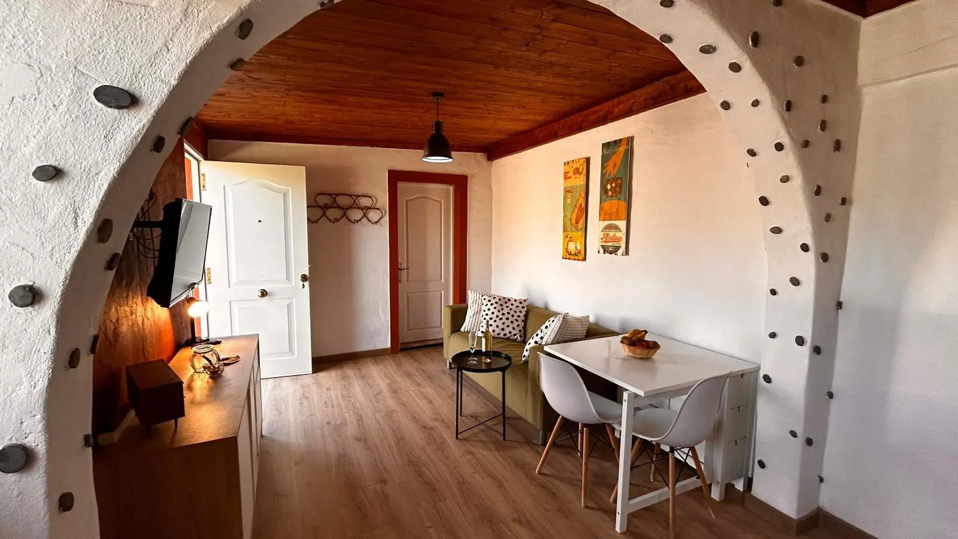 Luxury Private Garden Home Ojos de Garza Spagna